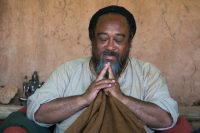 Mooji Audio: Stop Being a Five Star Beggar and Claim Your Infinite Reality